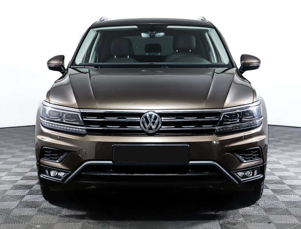 Купить Volkswagen Tiguan, 2018, 90 642 км, фото №2