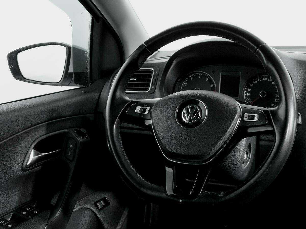 Купить Volkswagen Polo, 2018, 92 533 км, фото №12