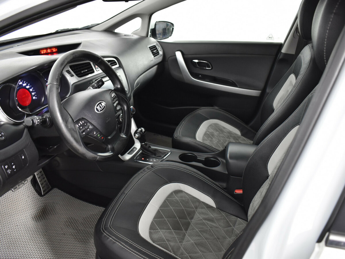 Купить Kia Ceed II, 2013, 178 765 км, фото №9