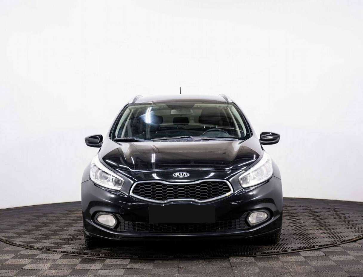 Купить Kia Ceed, 2012, 170 000 км, фото №2