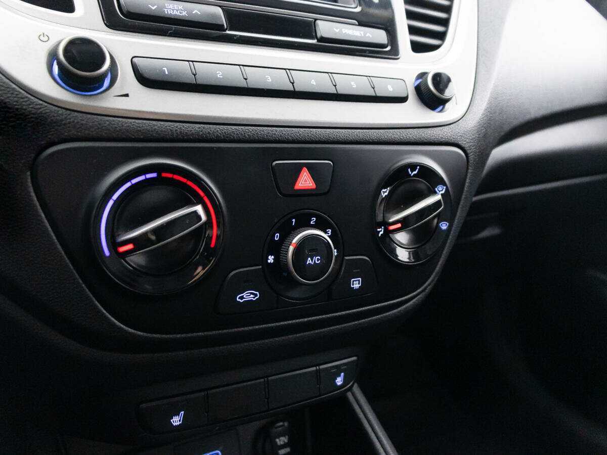 Купить Hyundai Solaris, 2019, 84 390 км, фото №16