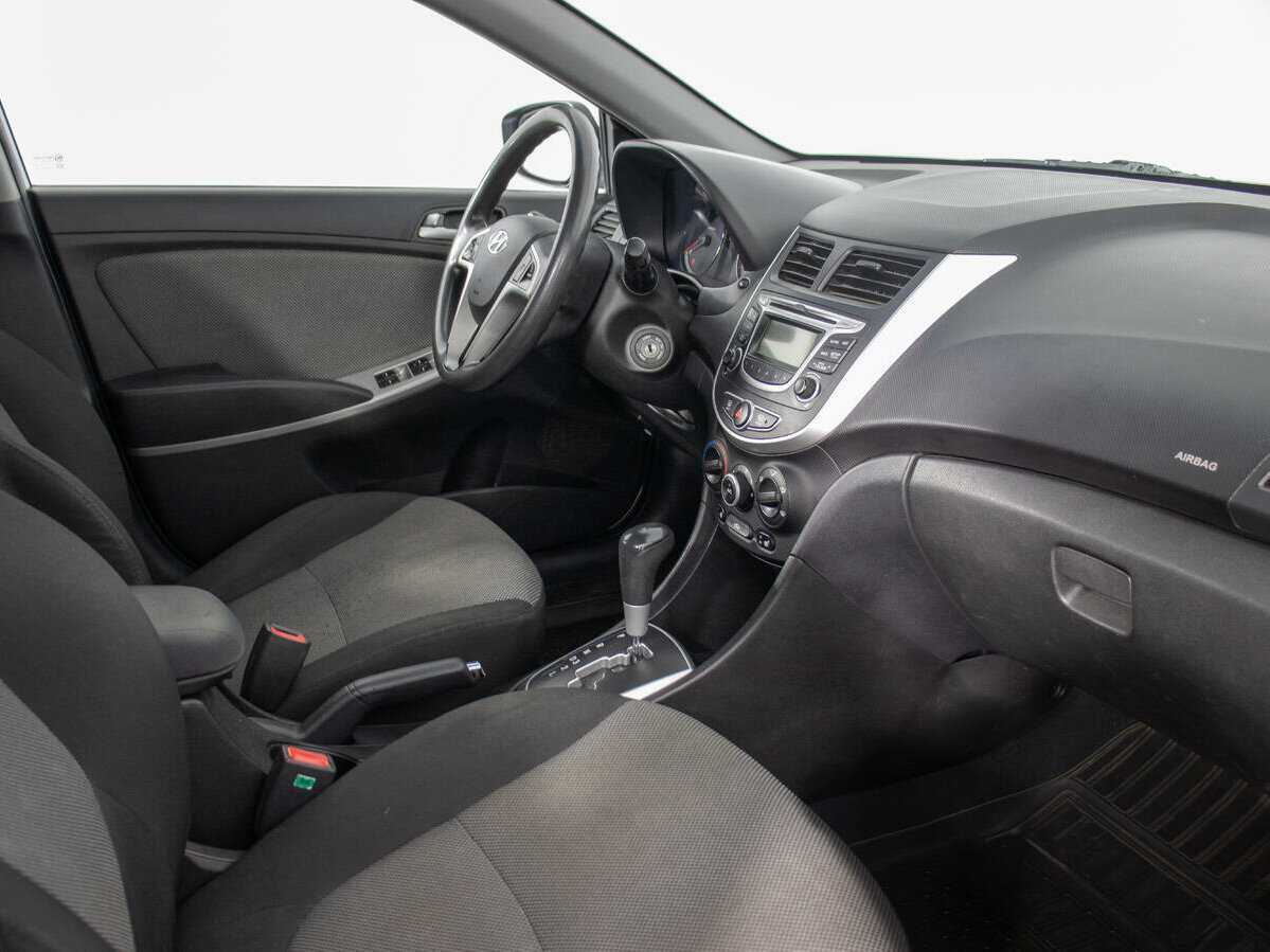 Купить Hyundai Solaris, 2014, 132 638 км, фото №9