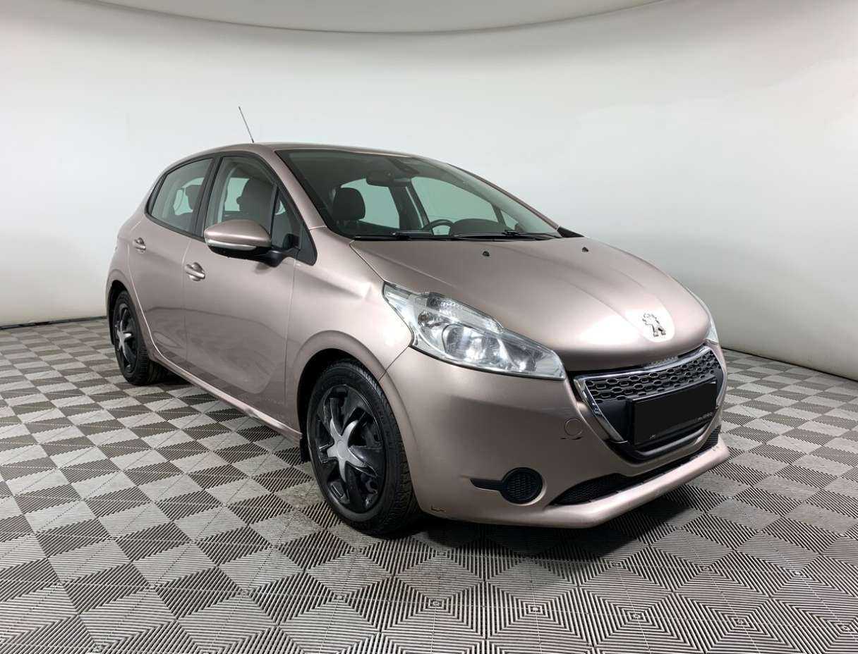 Купить Peugeot 208, 2013, 146 165 км, фото №3
