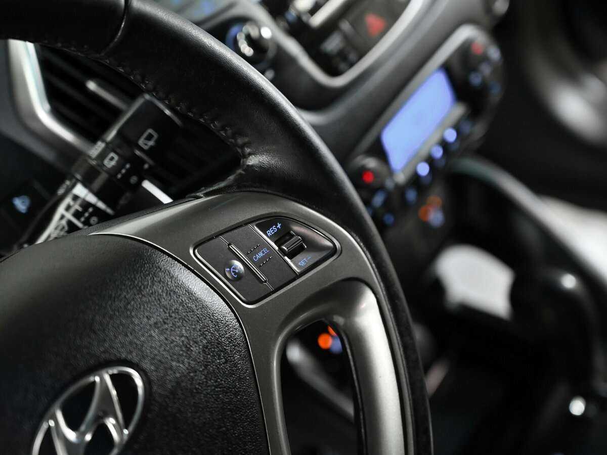 Купить Hyundai ix35, 2012, 128 000 км, фото №9