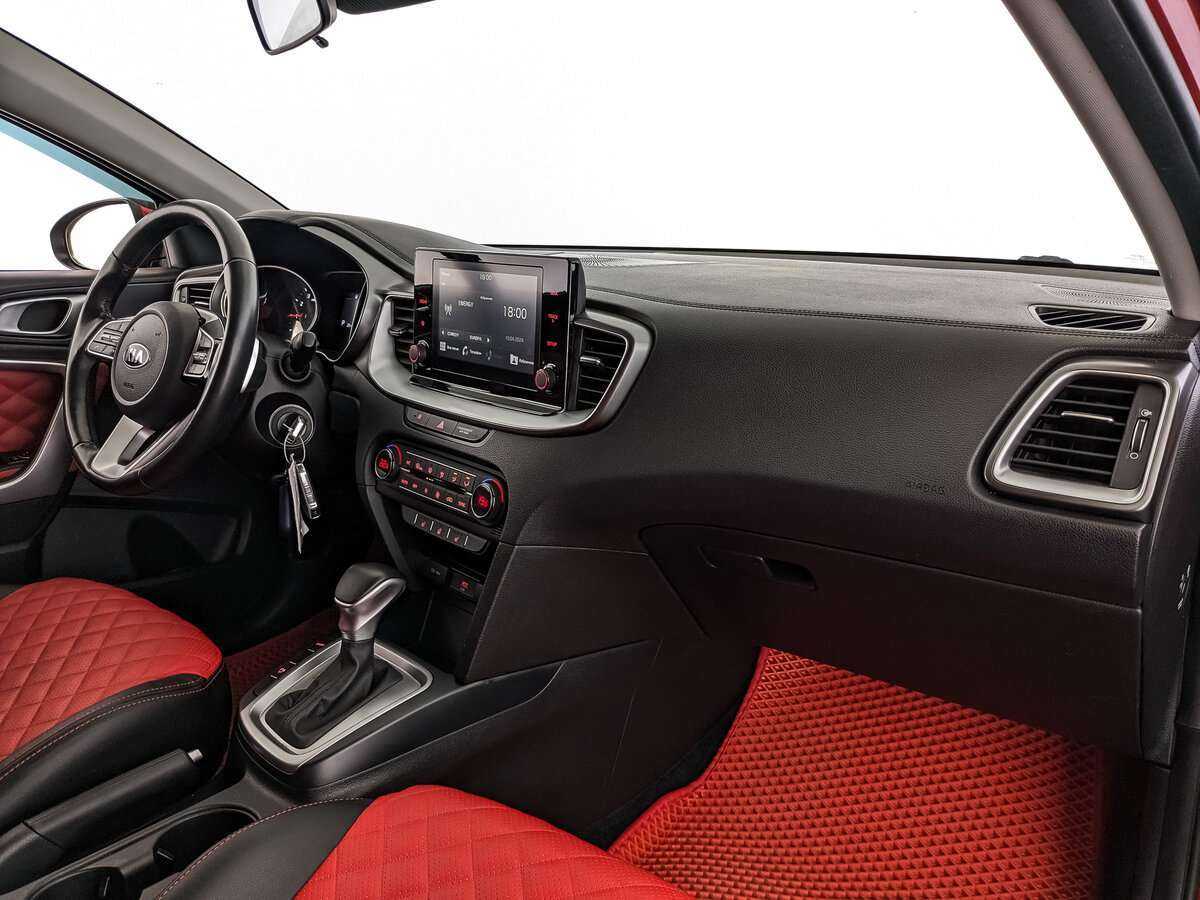 Купить Kia Ceed, 2020, 122 000 км, фото №9