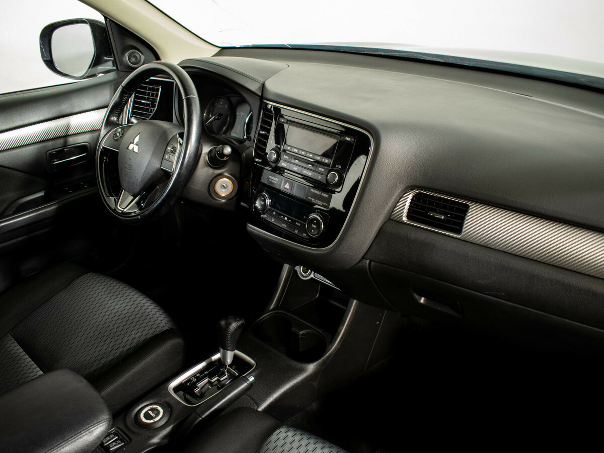 Купить Mitsubishi Outlander III Рестайлинг 2, 2015, 108 019 км, фото №10