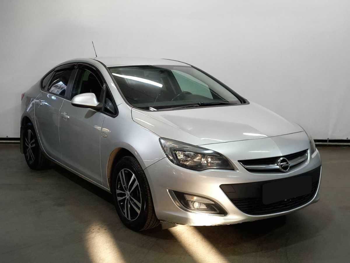 Купить Opel Astra, 2012, 181 509 км, фото №3