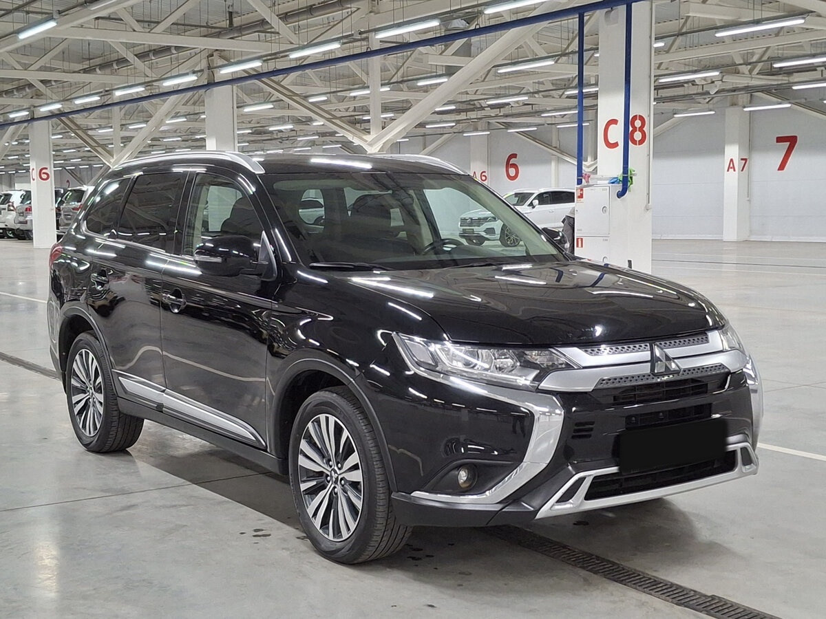 Купить Mitsubishi Outlander III Рестайлинг 3, 2020, 121 303 км, фото №3