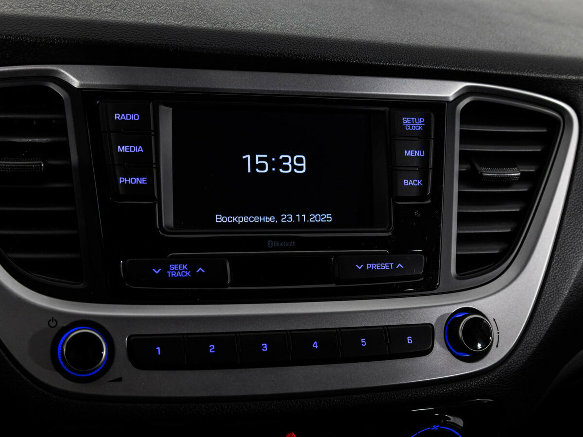 Купить Hyundai Solaris II, 2018, 142 427 км, фото №12