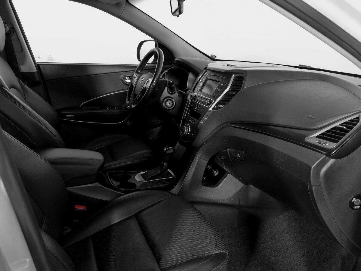 Купить Hyundai Santa Fe, 2016, 127 101 км, фото №9