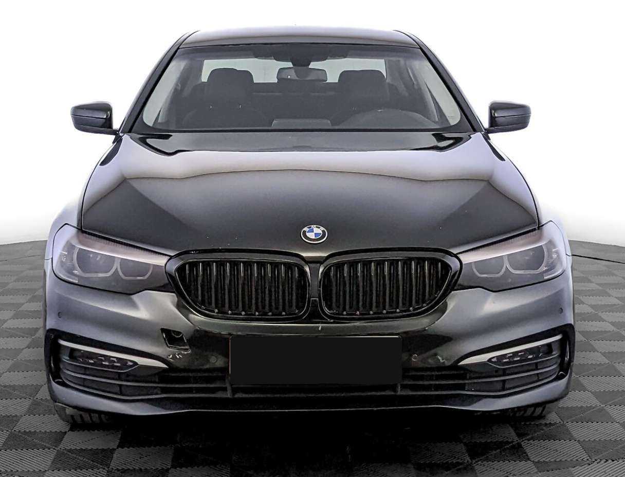 Купить BMW 5 серии 520i, 2018, 210 758 км, фото №2