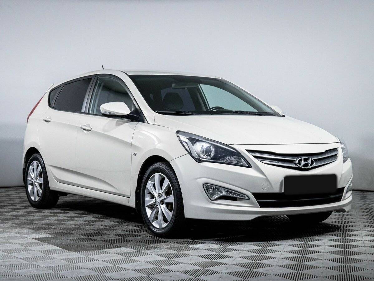 Купить Hyundai Solaris, 2015, 73 940 км, фото №3