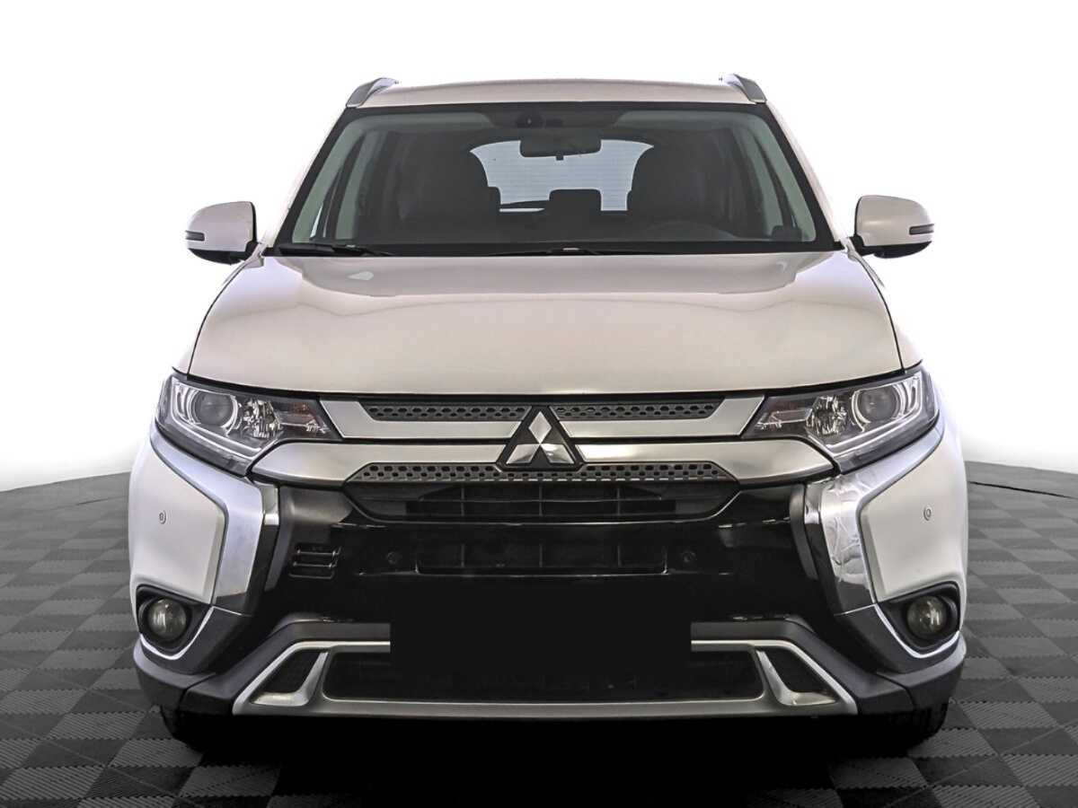 Купить Mitsubishi Outlander, 2019, 140 000 км, фото №2