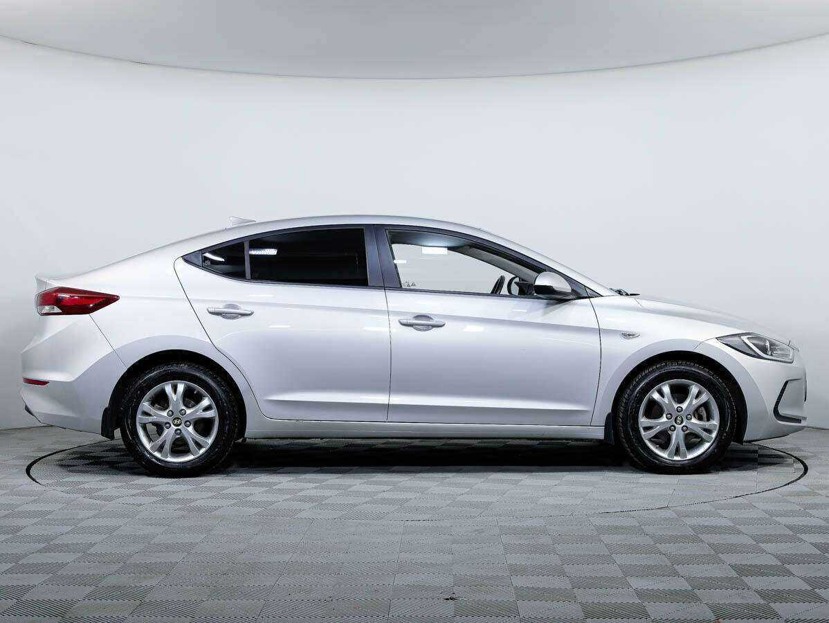 Купить Hyundai Elantra, 2018, 61 707 км, фото №3