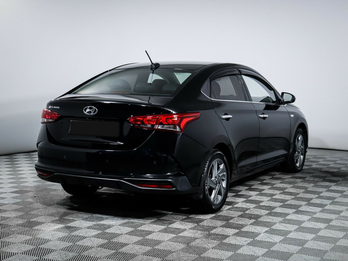 Купить Hyundai Solaris II, 2020, 108 422 км, фото №4