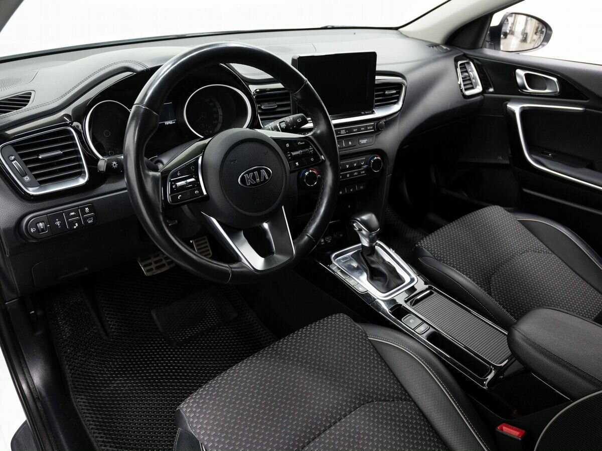 Купить Kia Ceed, 2018, 72 000 км, фото №7