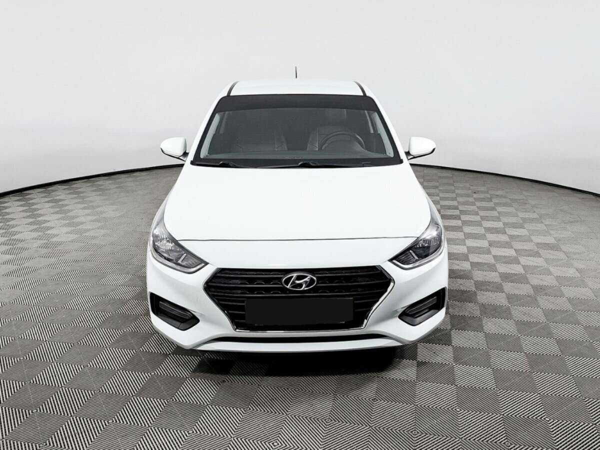 Купить Hyundai Solaris, 2019, 48 409 км, фото №2