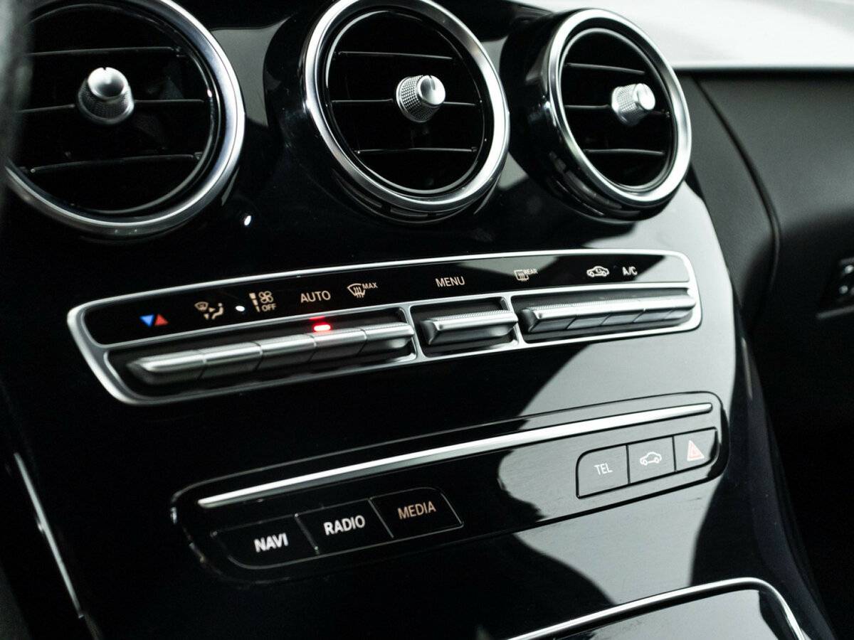 Купить Mercedes-Benz C-Класс 180 IV (W205) Рестайлинг, 2019, 69 203 км, фото №2