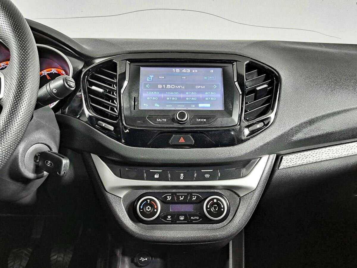 Купить Lada (ВАЗ) Vesta SW Cross, 2019, 83 500 км, фото №13