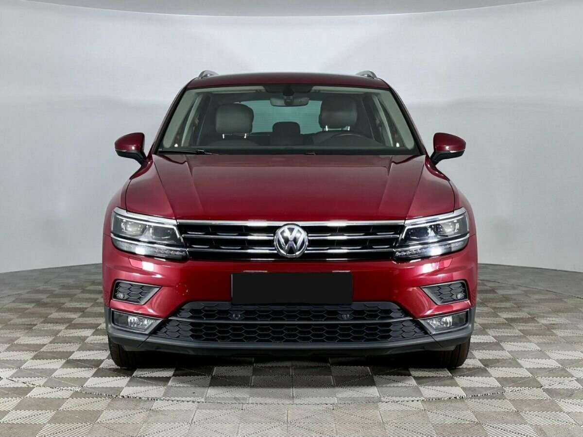 Купить Volkswagen Tiguan, 2018, 95 680 км, фото №3