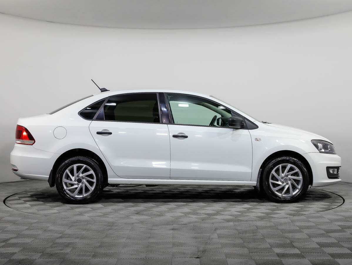 Купить Volkswagen Polo, 2017, 141 114 км, фото №3