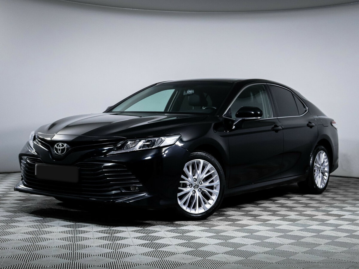 Купить Toyota Camry VIII (XV70), 2019, 70 133 км, фото №1