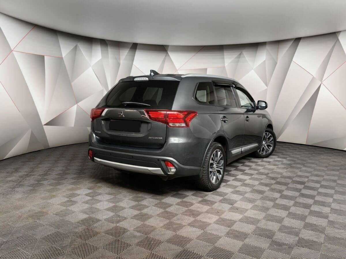 Купить Mitsubishi Outlander, 2017, 147 097 км, фото №2