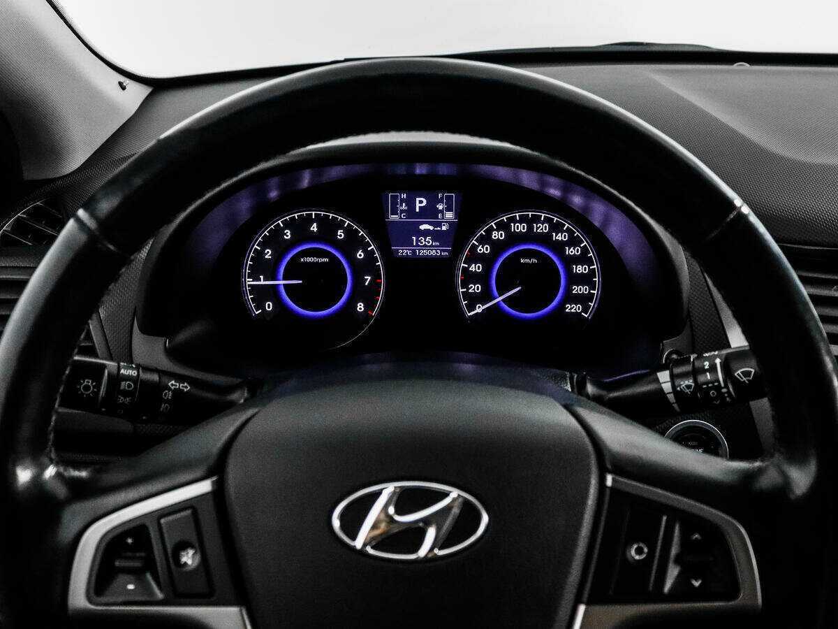 Купить Hyundai Solaris, 2015, 125 082 км, фото №17