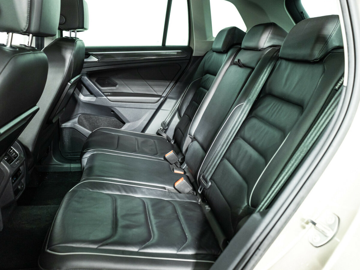 Купить Volkswagen Tiguan II, 2017, 105 460 км, фото №9