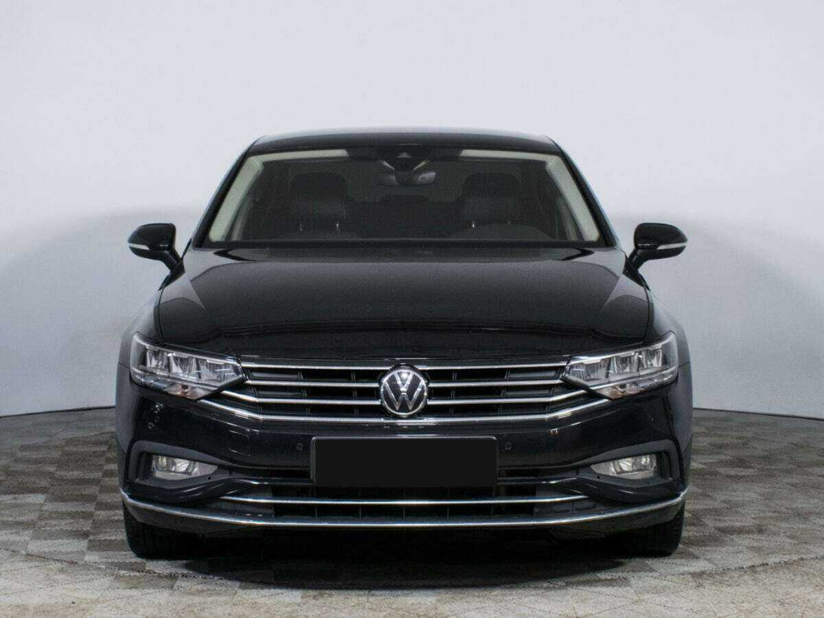 Купить Volkswagen Passat, 2021, 70 000 км, фото №2