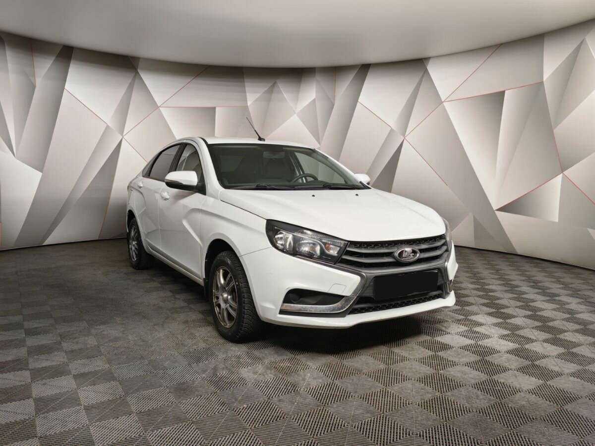 Купить Lada (ВАЗ) Vesta, 2018, 49 918 км, фото №2