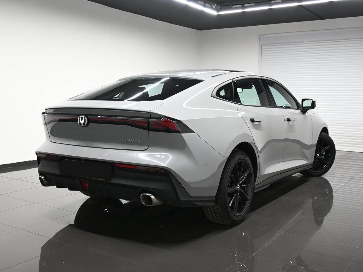 Купить Changan UNI-V, 2023, 1 158 км, фото №2