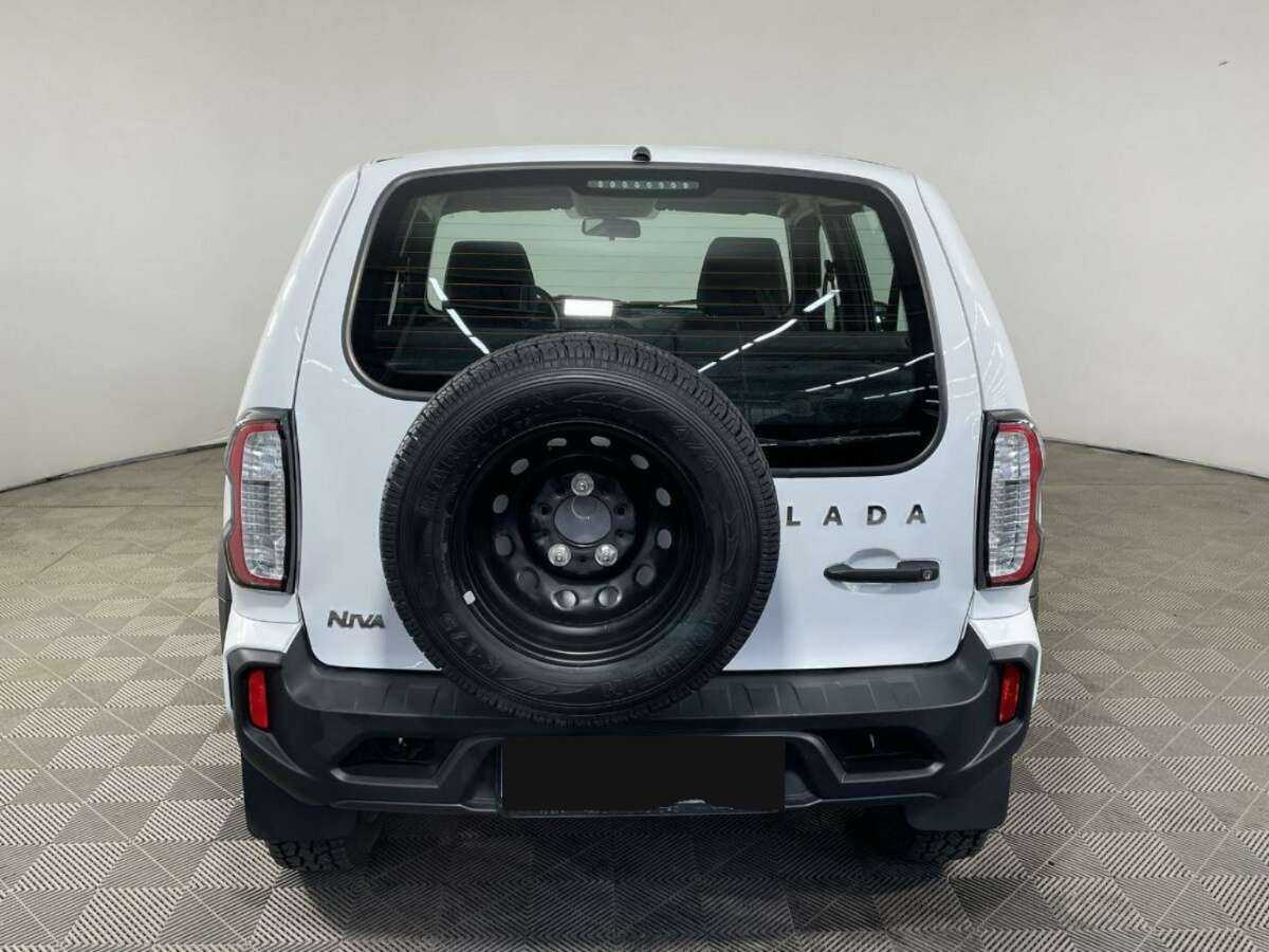 Купить Lada (ВАЗ) Niva, 2023, 7 323 км, фото №3