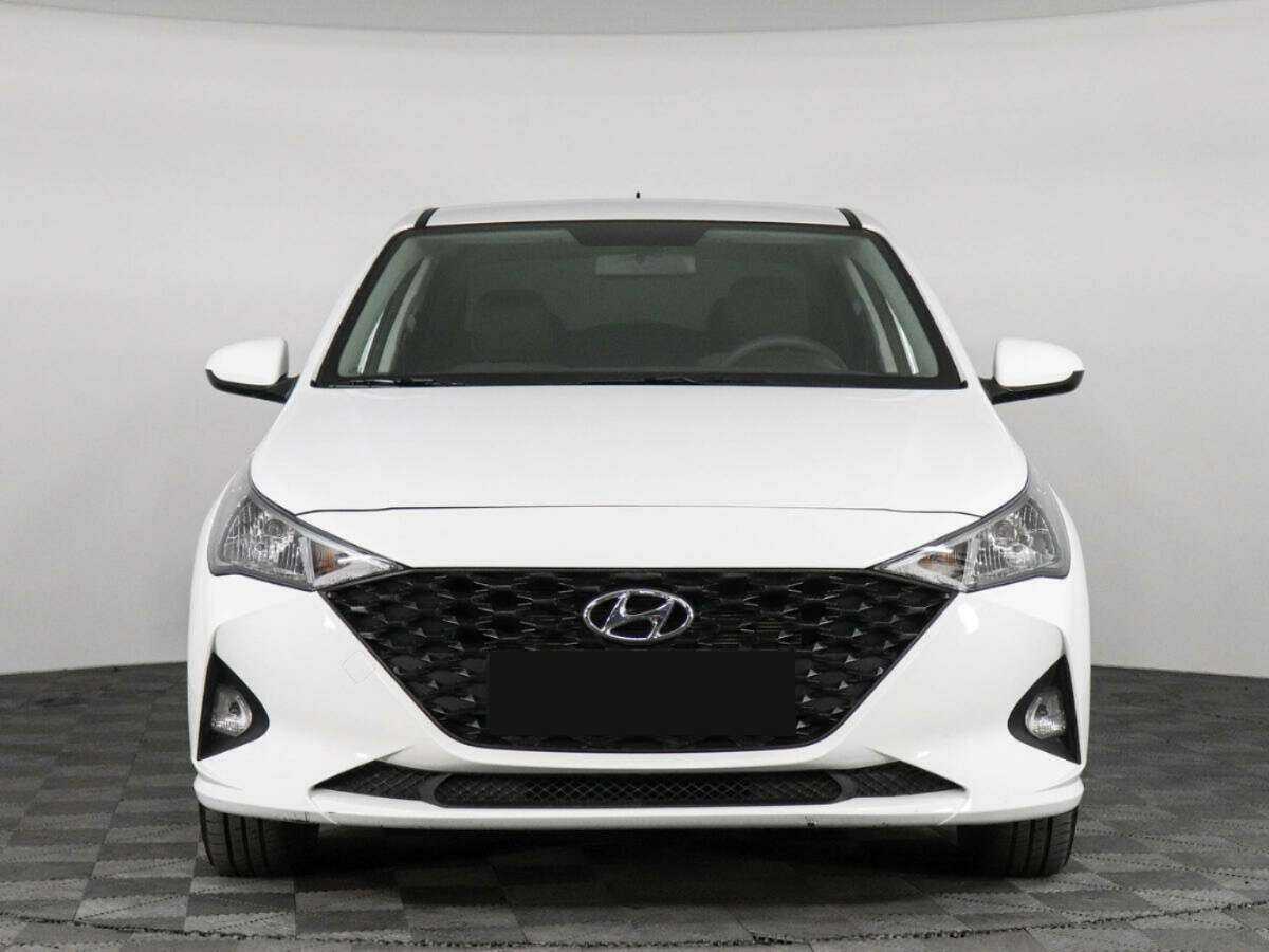 Купить Hyundai Solaris, 2022, 15 520 км, фото №2