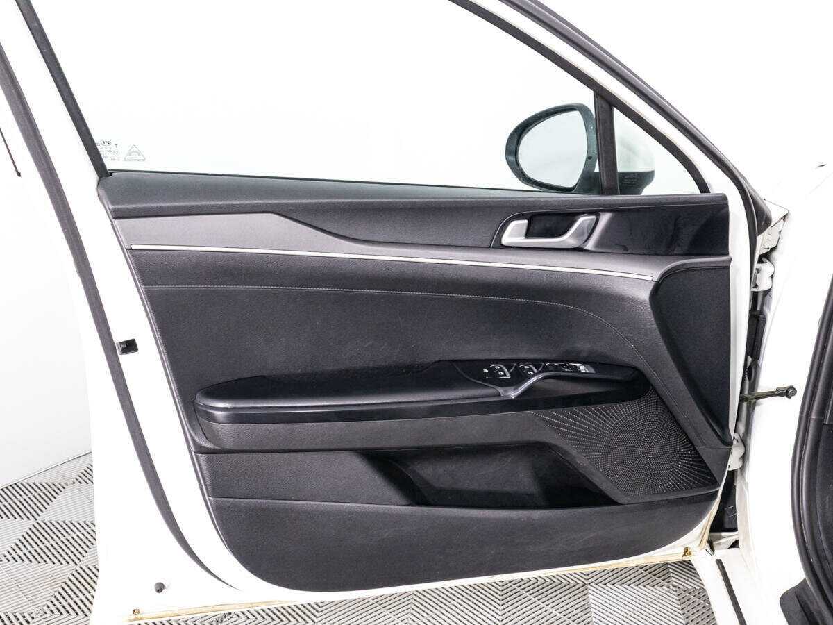 Купить Kia K5, 2020, 76 576 км, фото №21