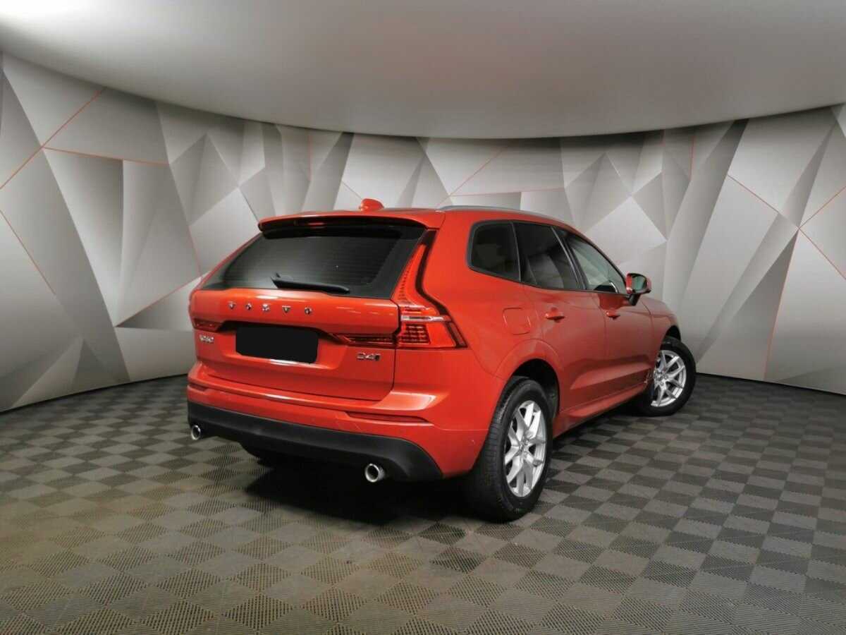Купить Volvo XC60, 2018, 125 727 км, фото №2