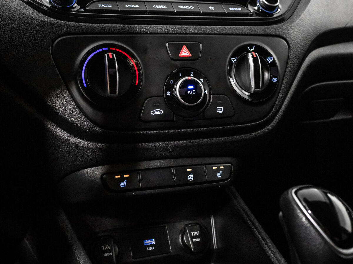 Купить Hyundai Solaris II Рестайлинг, 2021, 77 000 км, фото №12