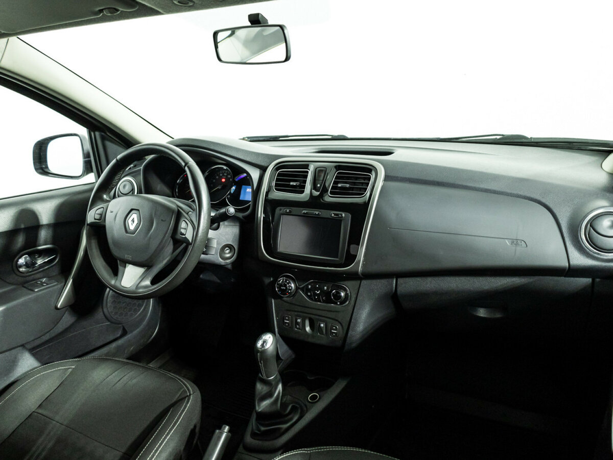 Купить Renault Logan II, 2014, 139 143 км, фото №9