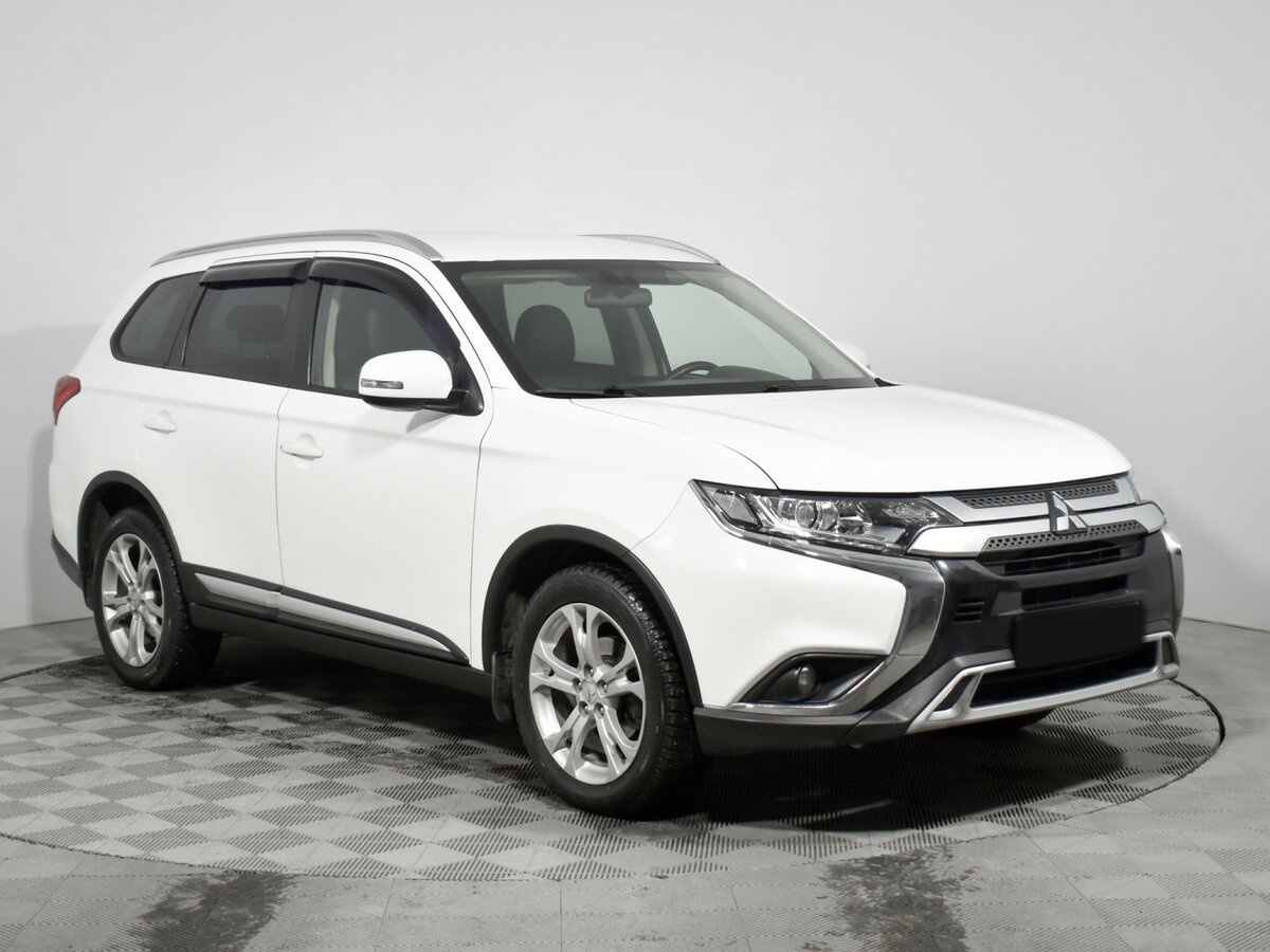Купить Mitsubishi Outlander III Рестайлинг 3, 2020, 135 000 км, фото №3