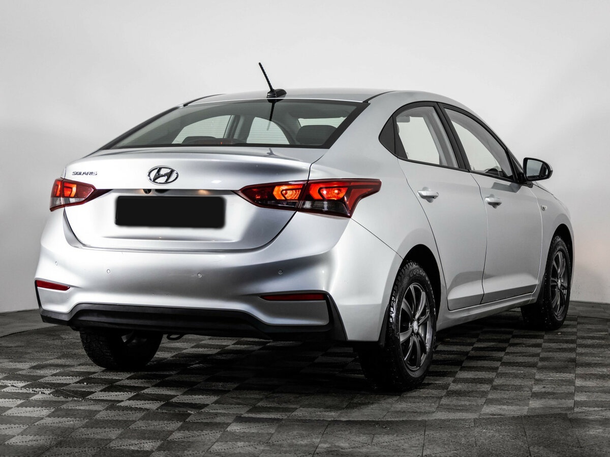 Купить Hyundai Solaris II, 2018, 142 427 км, фото №4