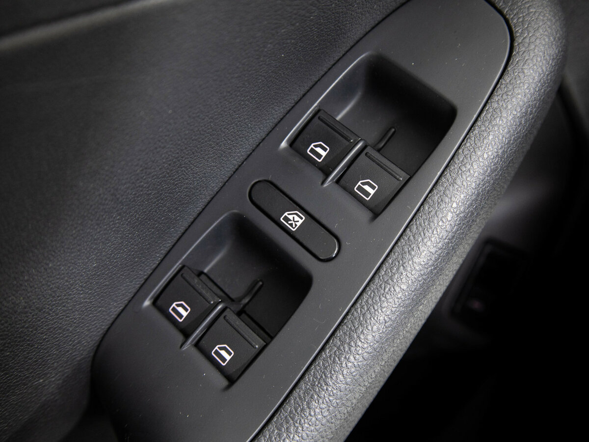 Купить Volkswagen Jetta VI Рестайлинг, 2016, 133 444 км, фото №12