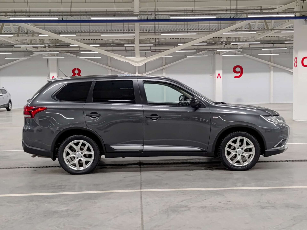Купить Mitsubishi Outlander III Рестайлинг 2, 2016, 172 837 км, фото №4