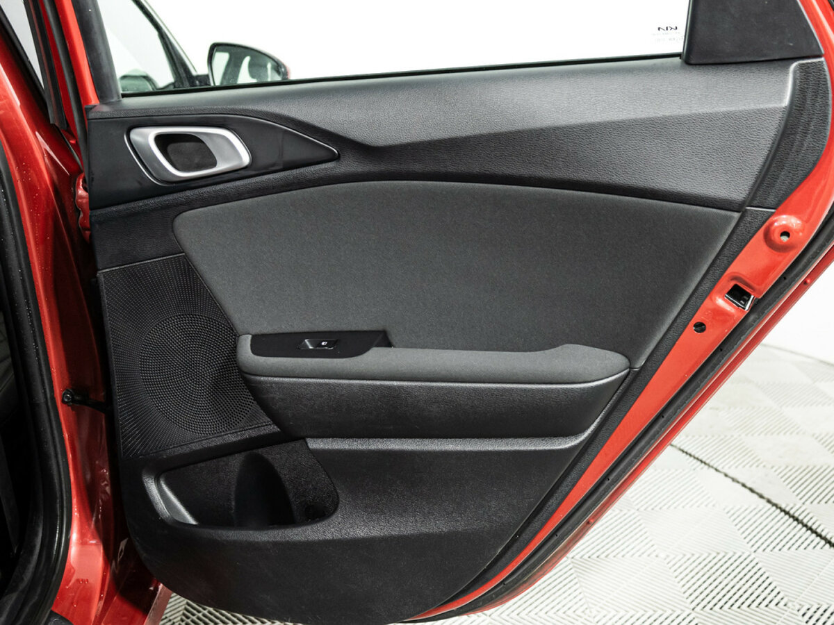 Купить Kia Ceed III Рестайлинг, 2022, 142 884 км, фото №25