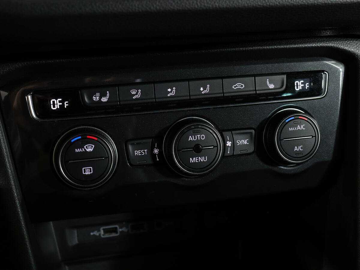 Купить Volkswagen Tiguan, 2018, 153 968 км, фото №23