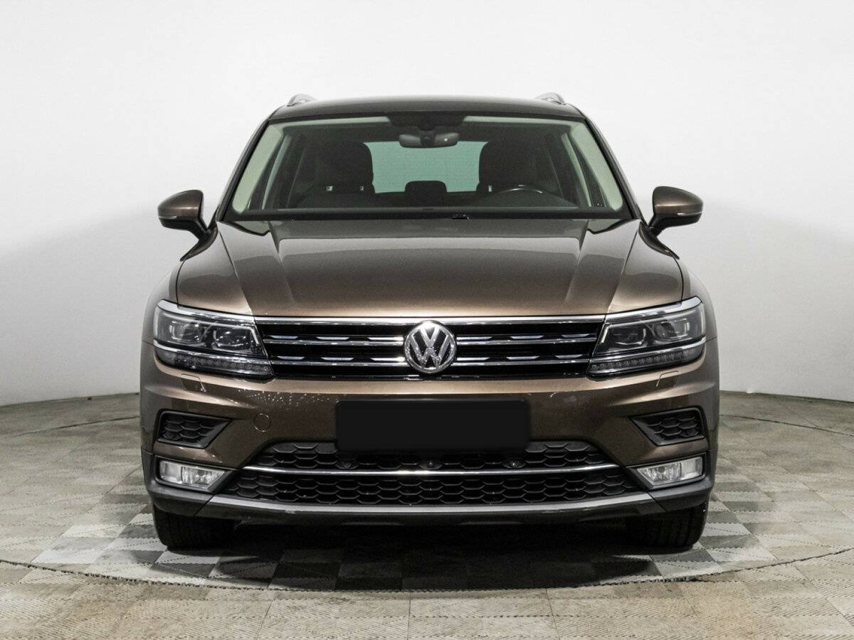 Купить Volkswagen Tiguan, 2017, 140 800 км, фото №2