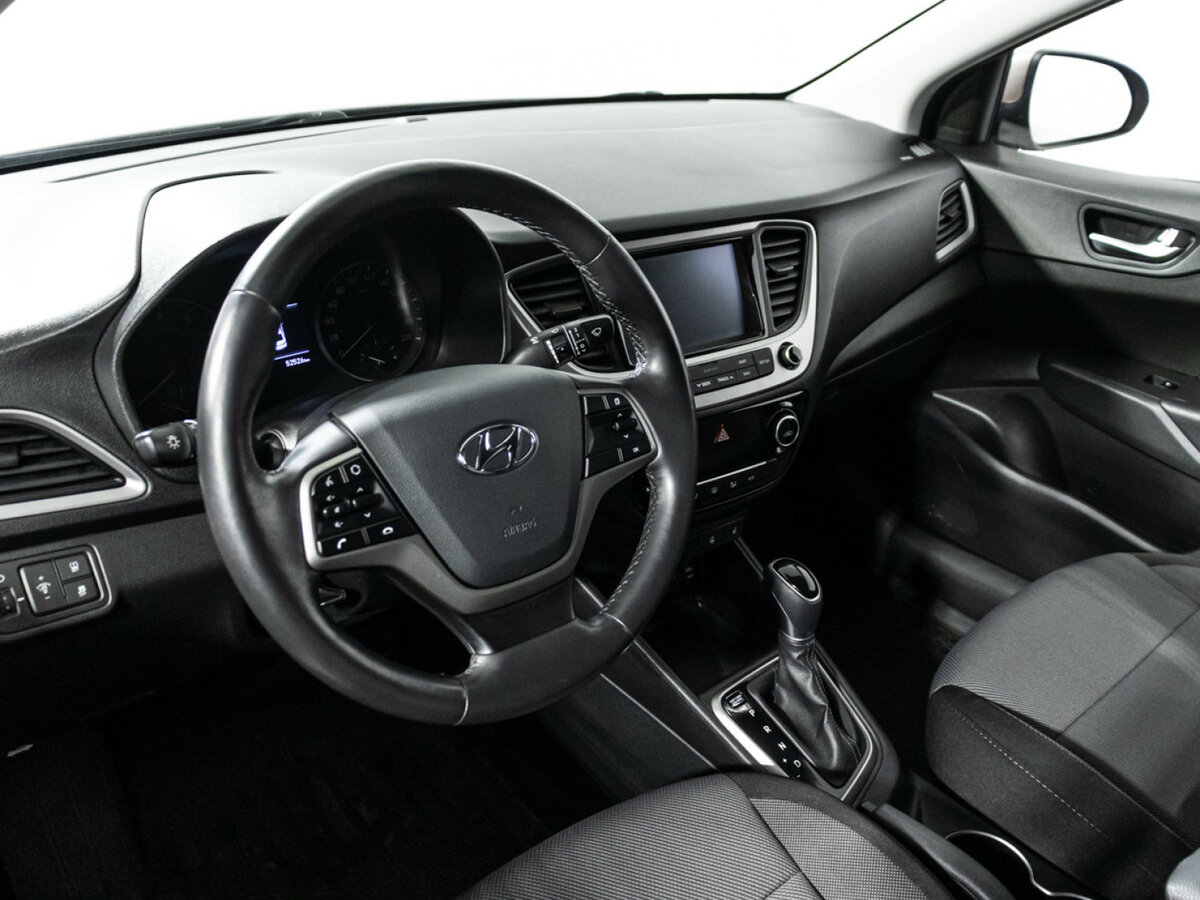 Купить Hyundai Solaris II, 2018, 52 475 км, фото №11