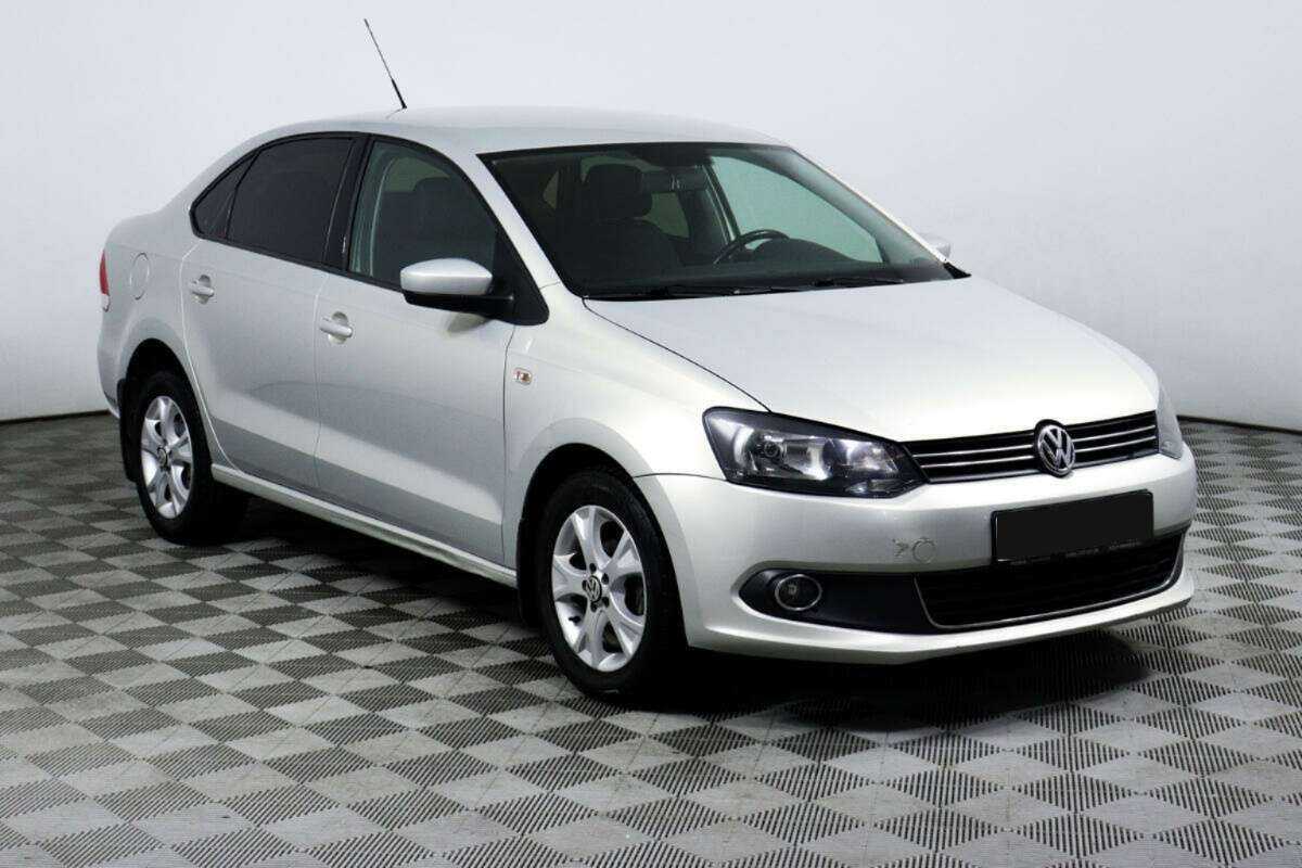 Купить Volkswagen Polo, 2012, 140 658 км, фото №3