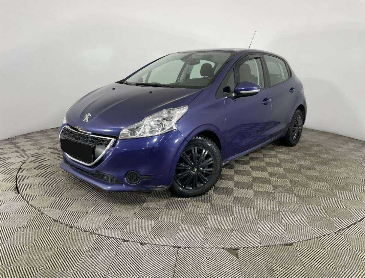 Купить Peugeot 208, 2014, 147 190 км, фото №1