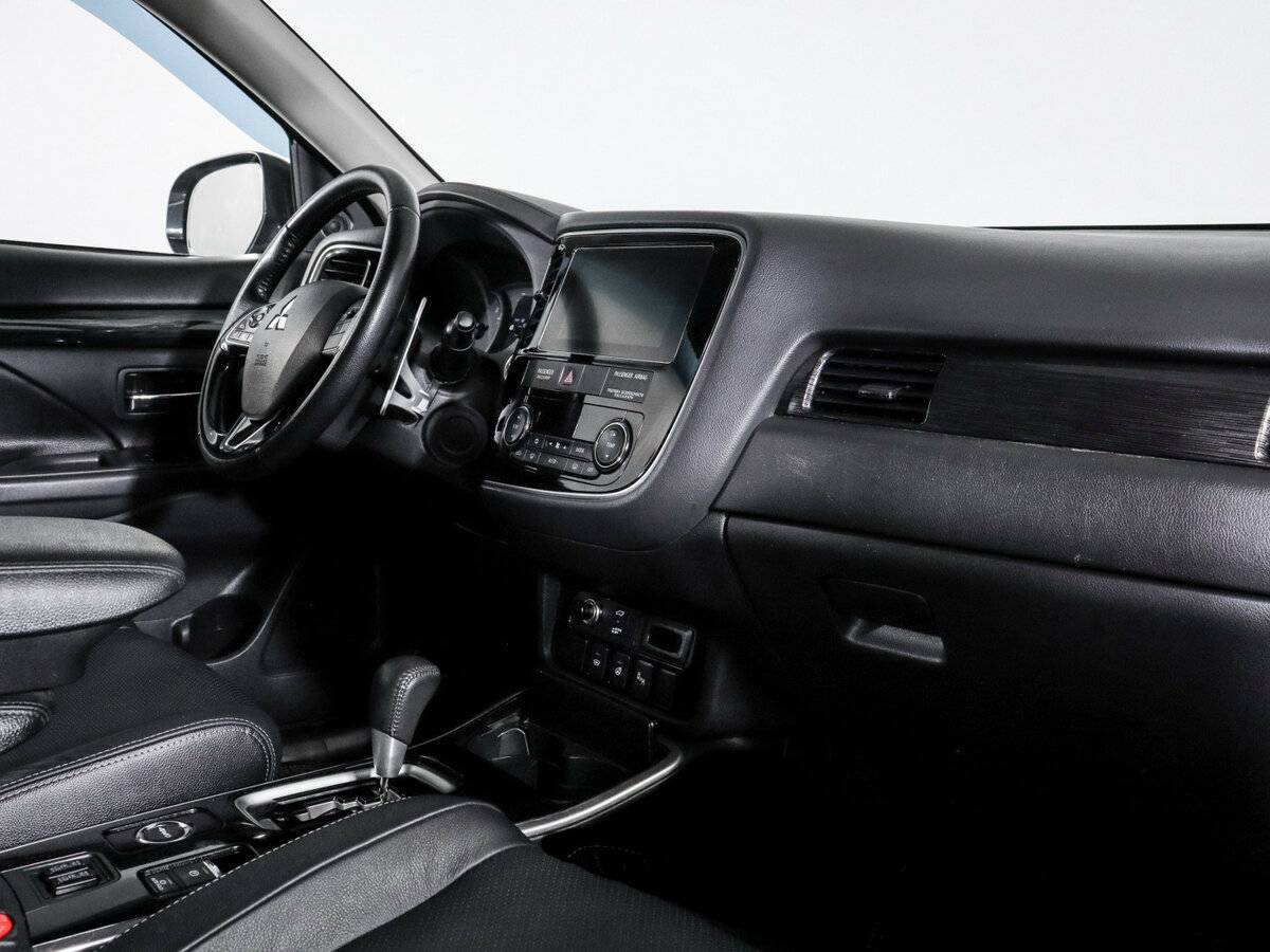 Купить Mitsubishi Outlander III Рестайлинг 2, 2018, 112 967 км, фото №6