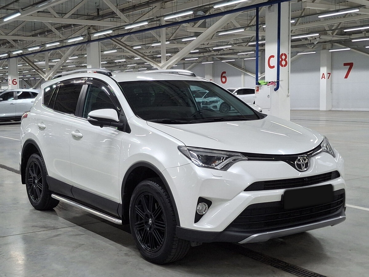 Купить Toyota RAV4 IV (XA40) Рестайлинг, 2017, 90 200 км, фото №3